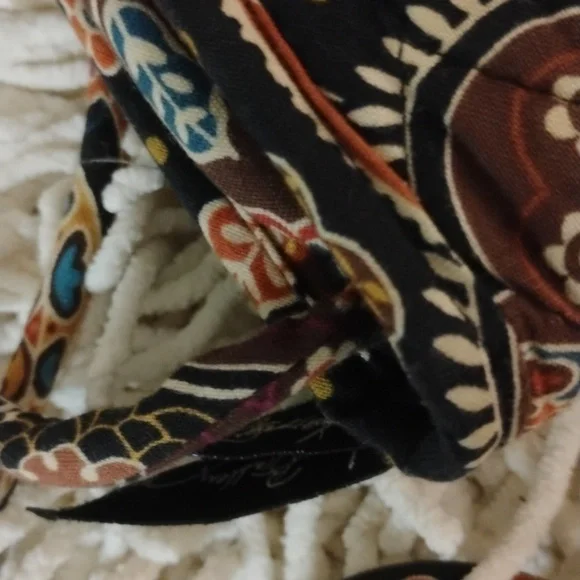 Vera Bradley Kensington Cross body wallet - Picture 10 of 11